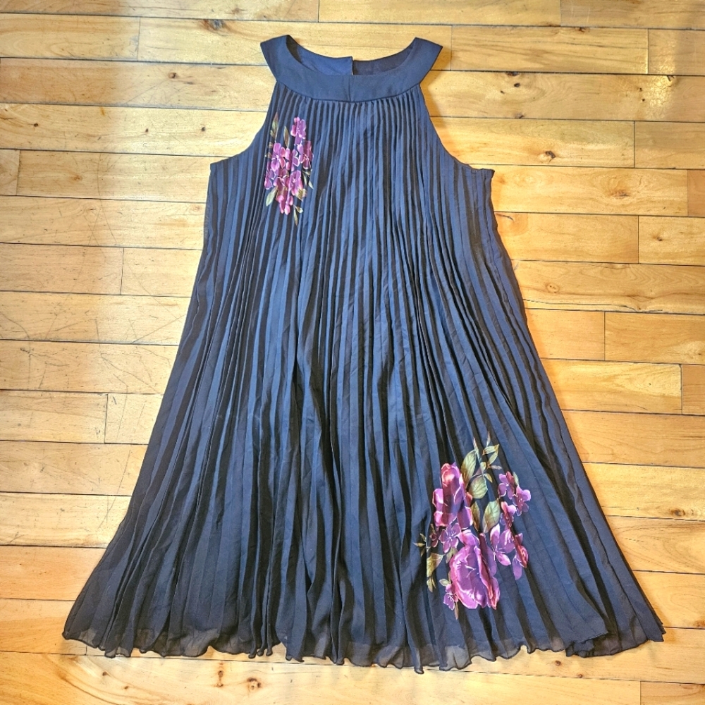 MSK 1X Black Pleated Dress